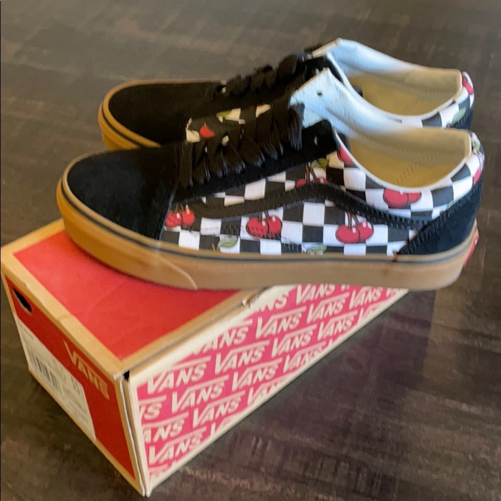 🍒Old Skool Cherry Checker Vans🍒